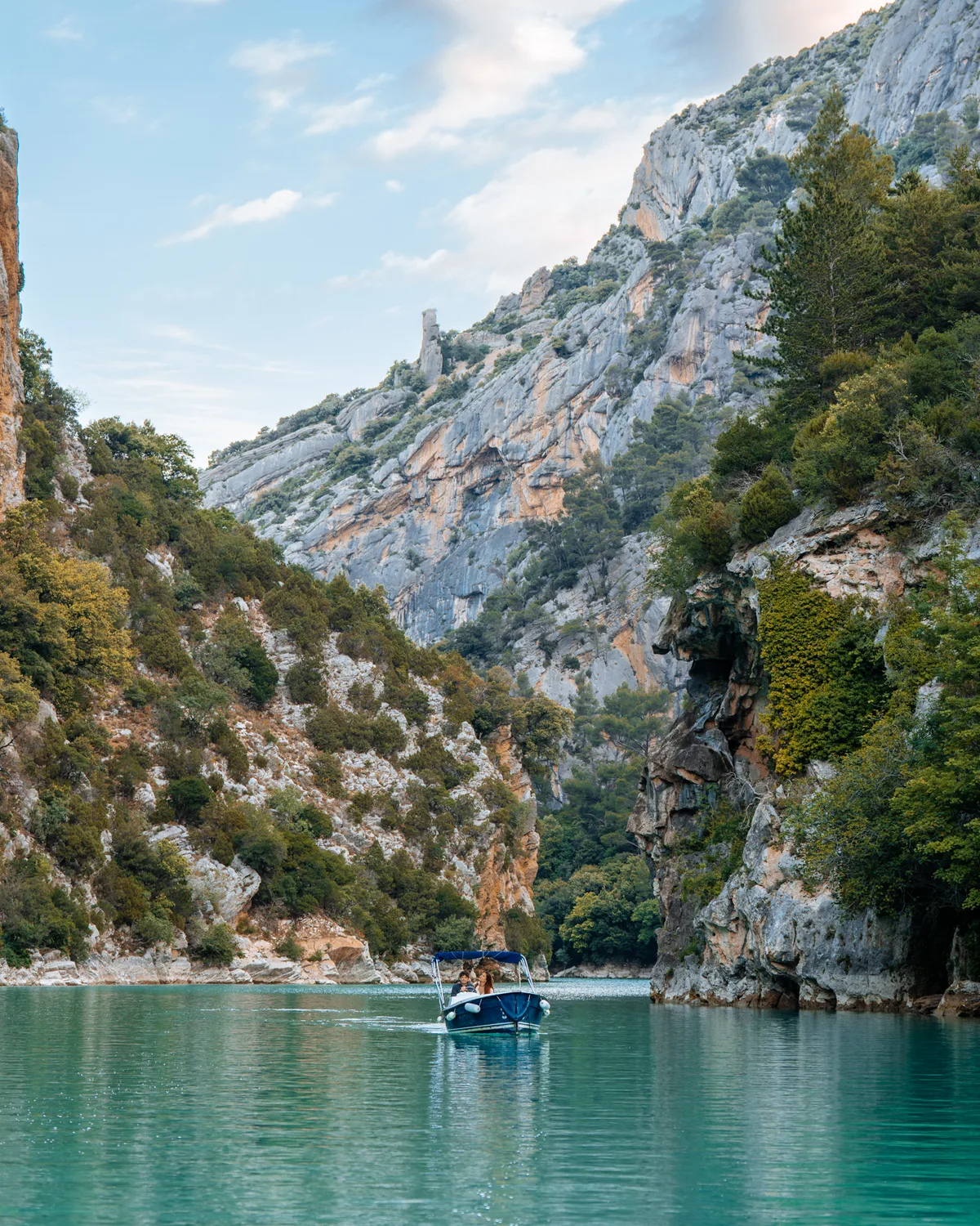 Les Gorges du Verdon vues depuis le lac de Sainte-Croix
