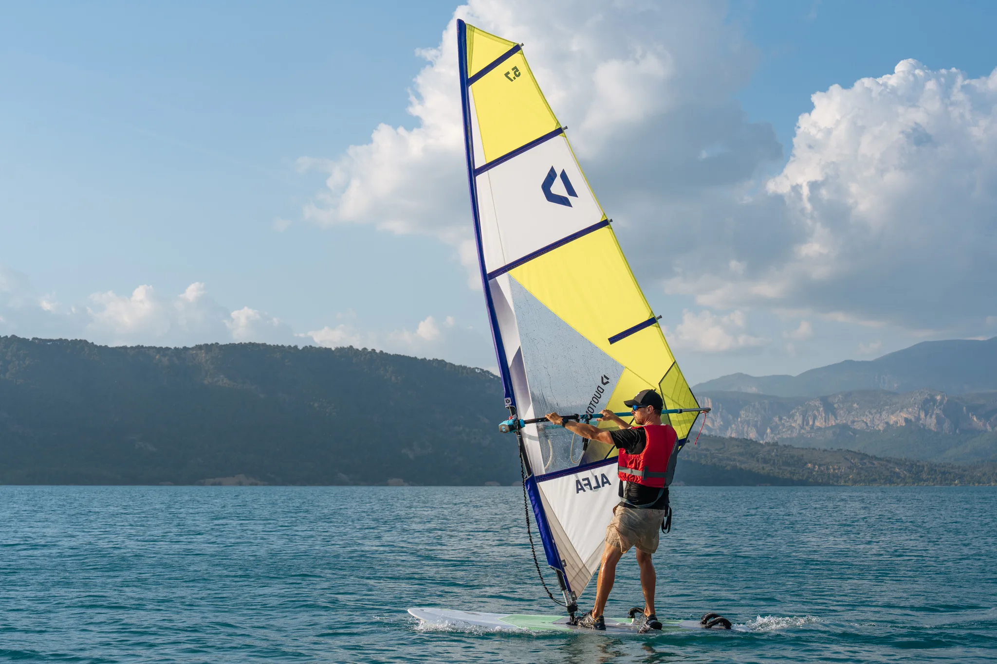 PLANCHE À VOILE – Surf Center 2026 – Thomas Mougeolle – WEB (4)